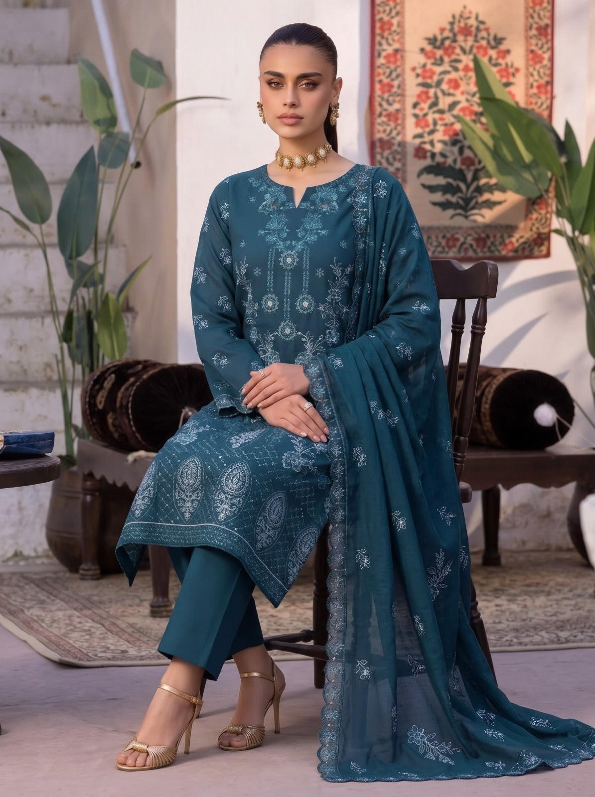 EMBROIDERED 3PC DHANAK DRESS WITH FOUR PATTI CUTWORK DUPATTA